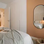 Terracina - 2 Bedrooms And Terrace In Campolide