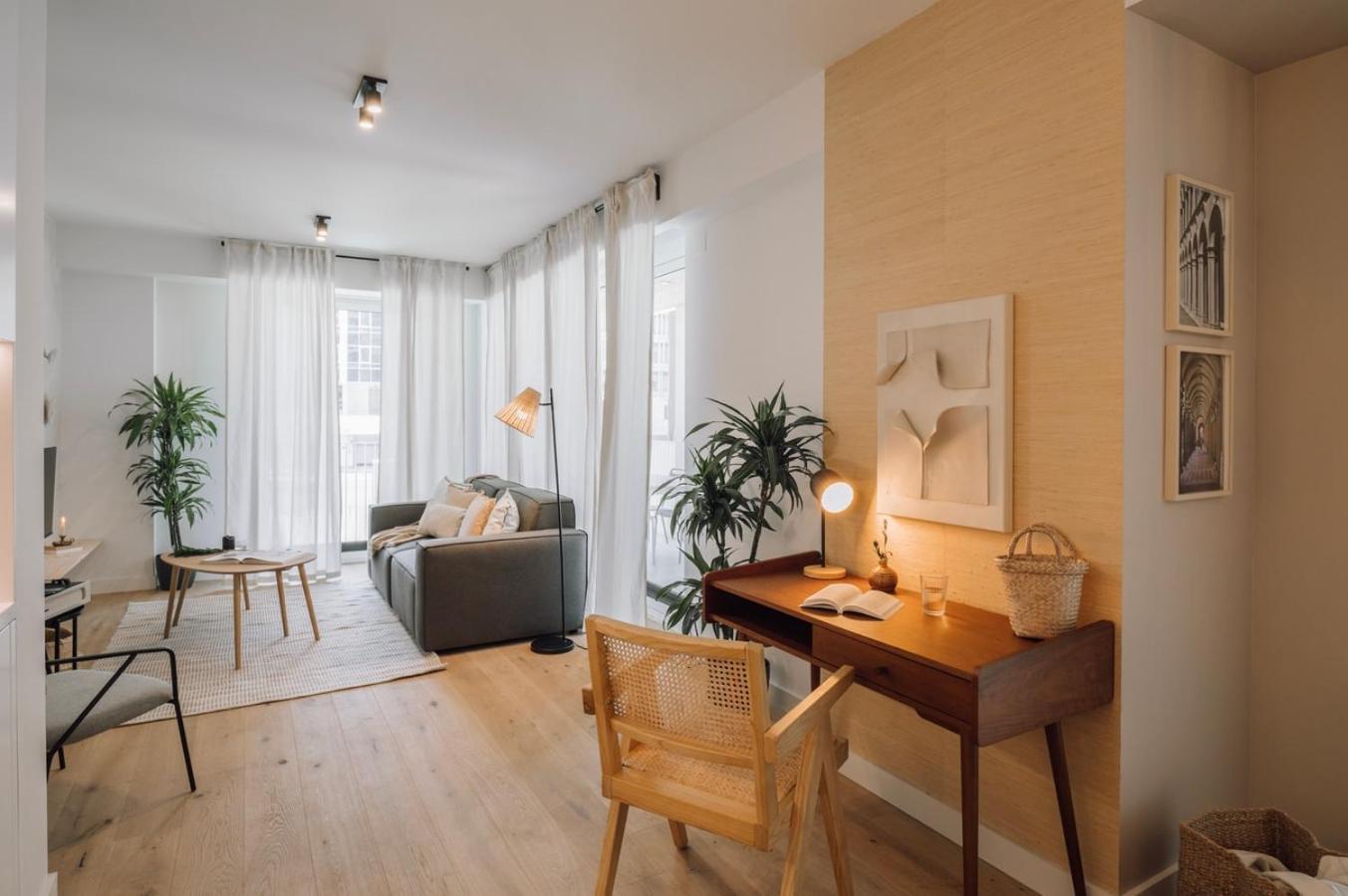 Terracina - 2 Bedrooms And Terrace In Campolide Lissabon