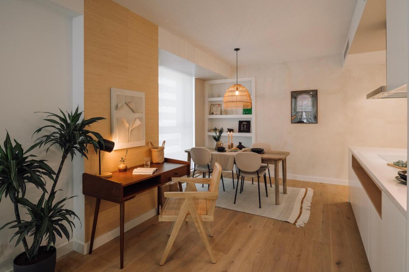 Apartment Terracina - 2 Bedrooms And Terrace In Campolide Lissabon