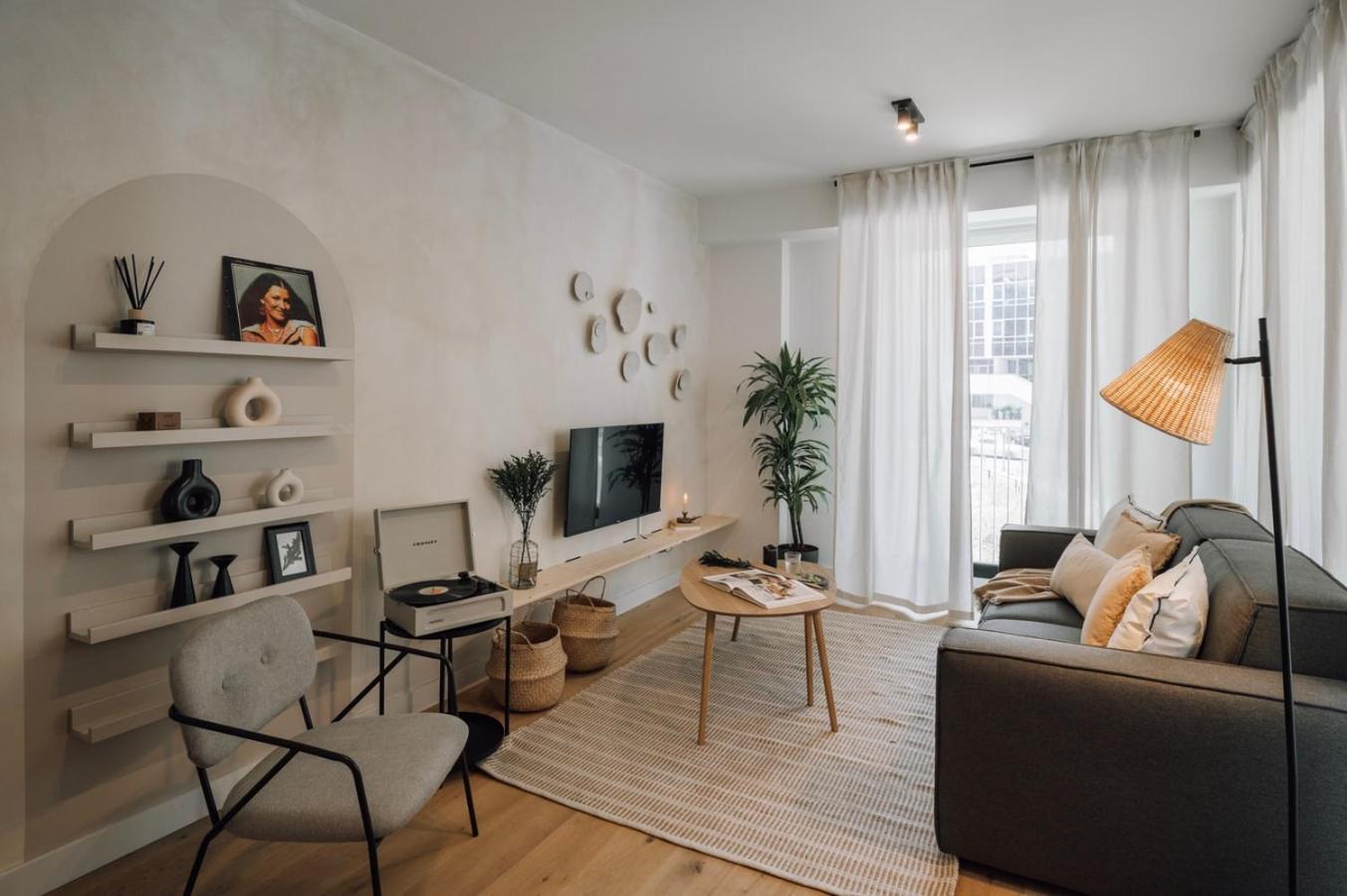 Terracina - 2 Bedrooms And Terrace In Campolide * Lissabon